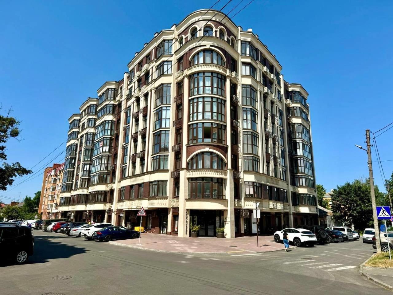Apartpoltava Жк "Пилипа Орлика,26" Business Апартаменти З Неймовірною Панорамою - Led Дзеркало -Тропічний Душ Exterior photo