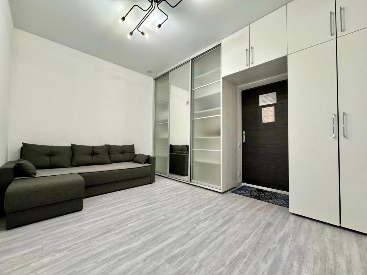 Apartpoltava Жк "Пилипа Орлика,26" Business Апартаменти З Неймовірною Панорамою - Led Дзеркало -Тропічний Душ Exterior photo
